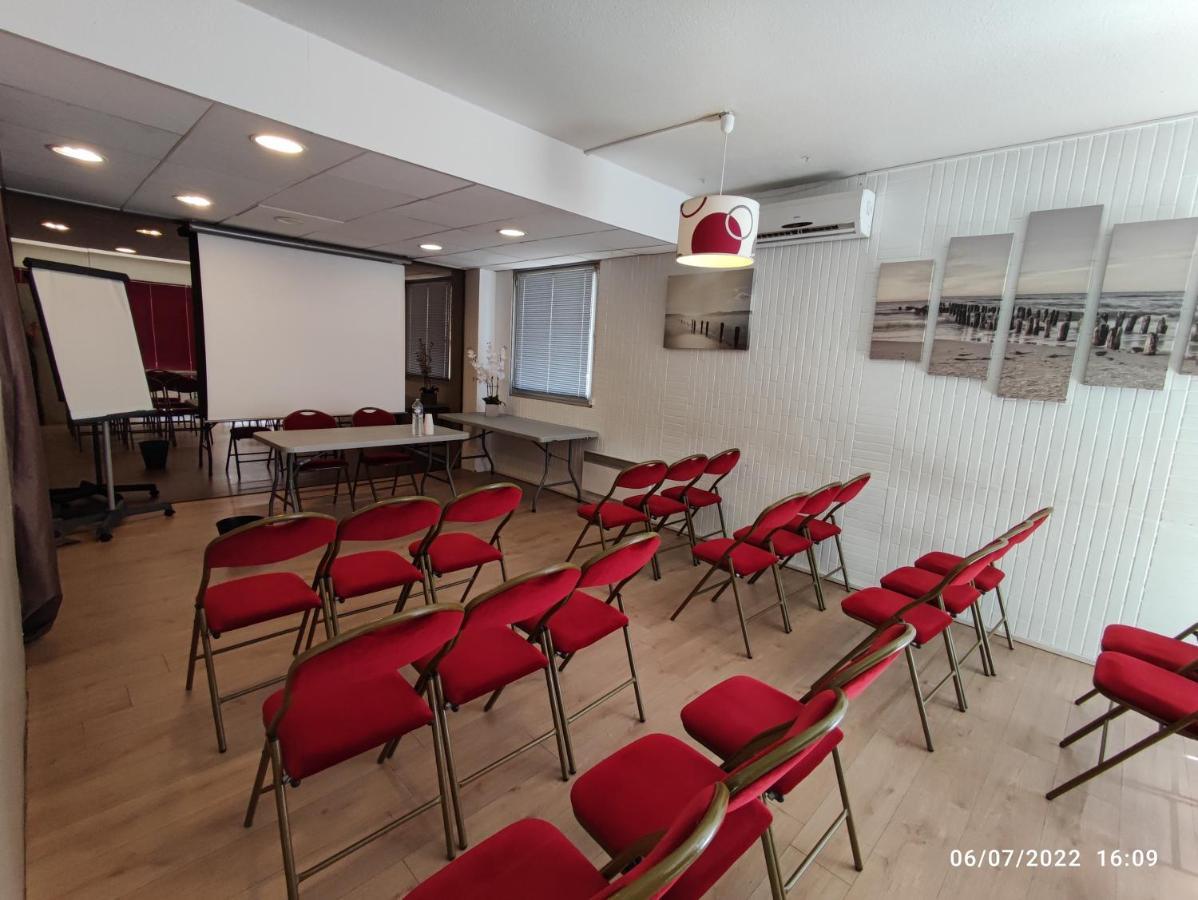 Kyriad Martigues Sud Екстер'єр фото